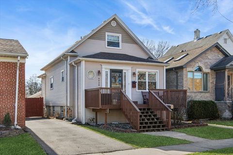 Photo of 6429 N Oliphant Avenue, Chicago, IL 60631 (MLS # 12576292)