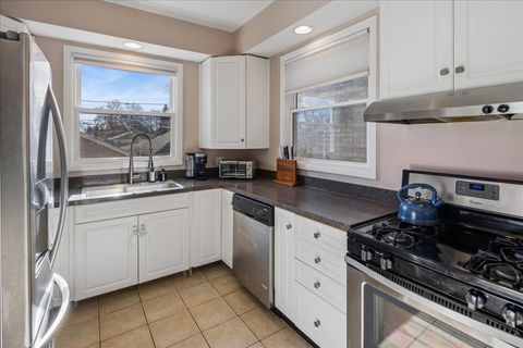 Tiny photo for 6429 N Oliphant Avenue, Chicago, IL 60631 (MLS # 12576292)