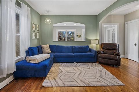 Tiny photo for 6429 N Oliphant Avenue, Chicago, IL 60631 (MLS # 12576292)