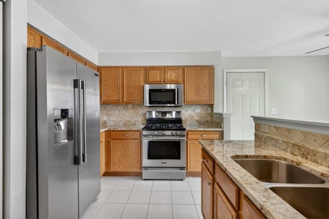 Tiny photo for 782 Old Checker Road, Buffalo Grove, IL 60089 (MLS # 12656324)
