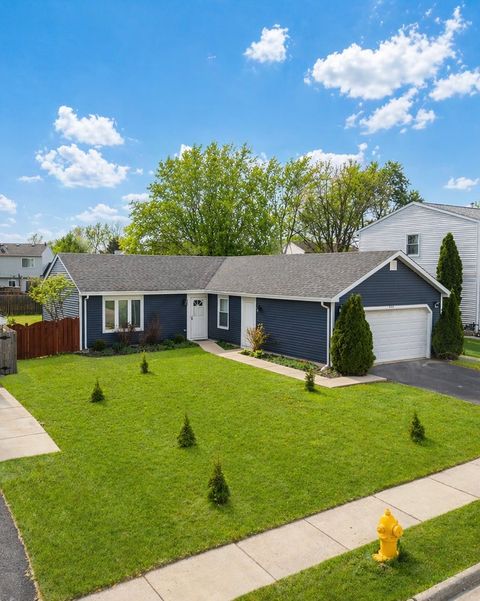 Photo of 828 Huron Court, Carol Stream, IL 60188 (MLS # 12629814)