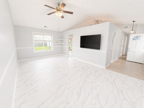 Tiny photo for 828 Huron Court, Carol Stream, IL 60188 (MLS # 12629814)