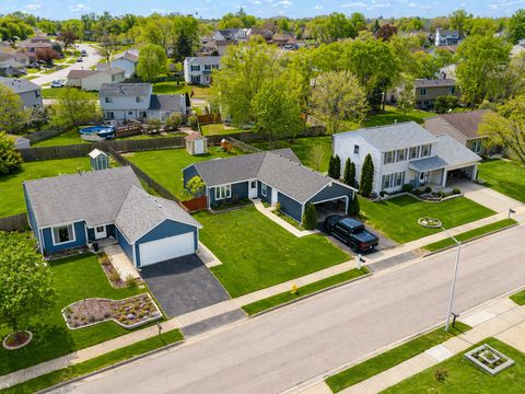 Tiny photo for 828 Huron Court, Carol Stream, IL 60188 (MLS # 12629814)