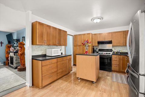 Tiny photo for 305 Hickory Avenue, Romeoville, IL 60446 (MLS # 12712157)