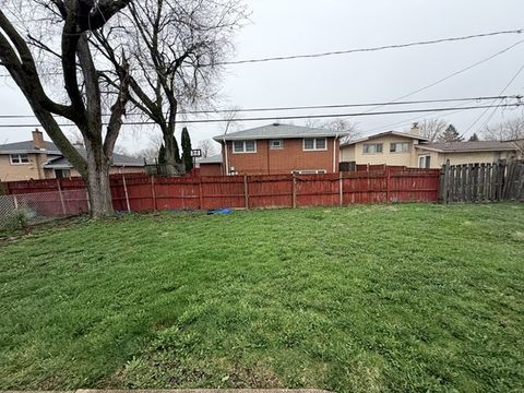 Tiny photo for 1118 E 169th Street, South Holland, IL 60473 (MLS # 12622138)