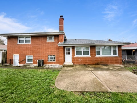 Tiny photo for 1118 E 169th Street, South Holland, IL 60473 (MLS # 12622138)
