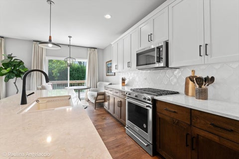 Tiny photo for 1569 Dempsey Drive, St. Charles, IL 60174 (MLS # 12644807)