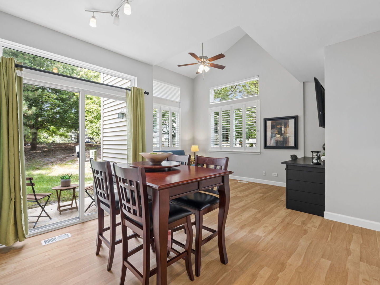 127 Hidden Pond Circle