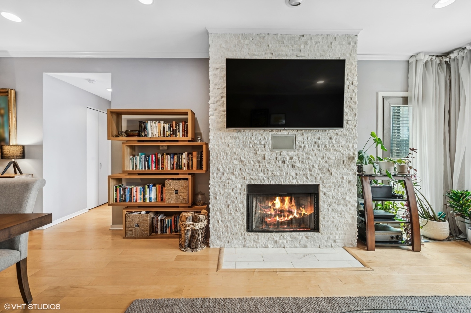 400 N Clinton Street 704