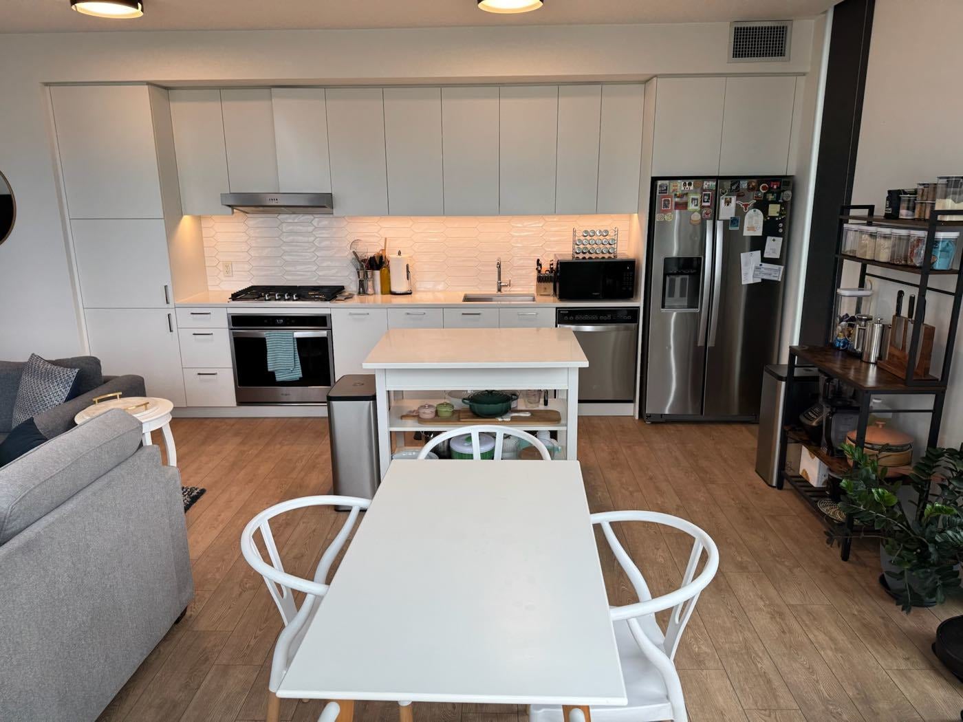 855 W Madison Street 615