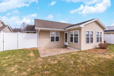 Tiny photo for 2331 Eastwood Avenue, Streator, IL 61364 (MLS # 12593352)