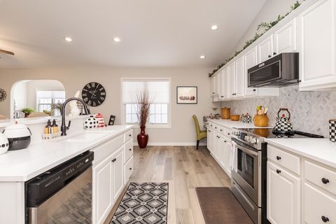 Tiny photo for 2331 Eastwood Avenue, Streator, IL 61364 (MLS # 12593352)