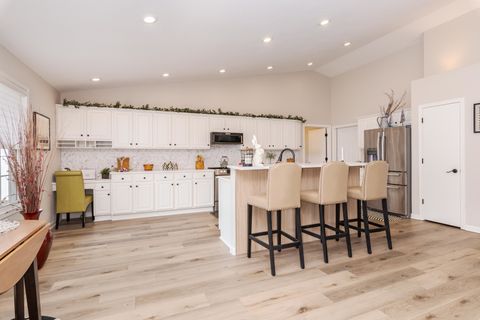 Tiny photo for 2331 Eastwood Avenue, Streator, IL 61364 (MLS # 12593352)