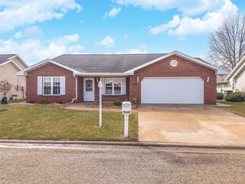 Photo of 2331 Eastwood Avenue, Streator, IL 61364 (MLS # 12593352)