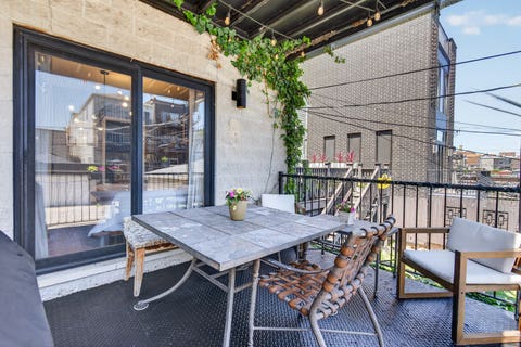 Tiny photo for 2709 N Campbell Avenue #1, Chicago, IL 60647 (MLS # 12616629)