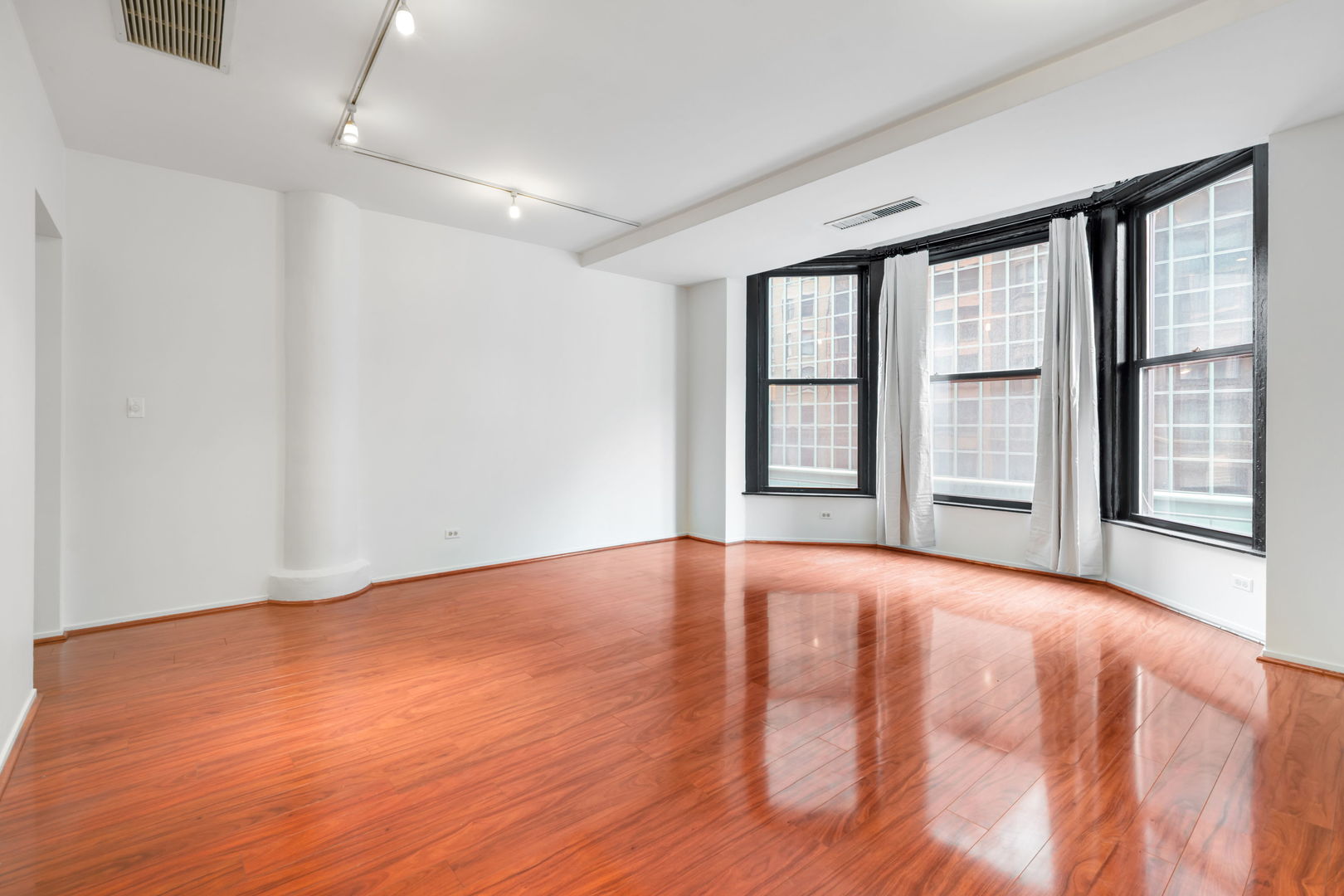 431 S Dearborn Street 409