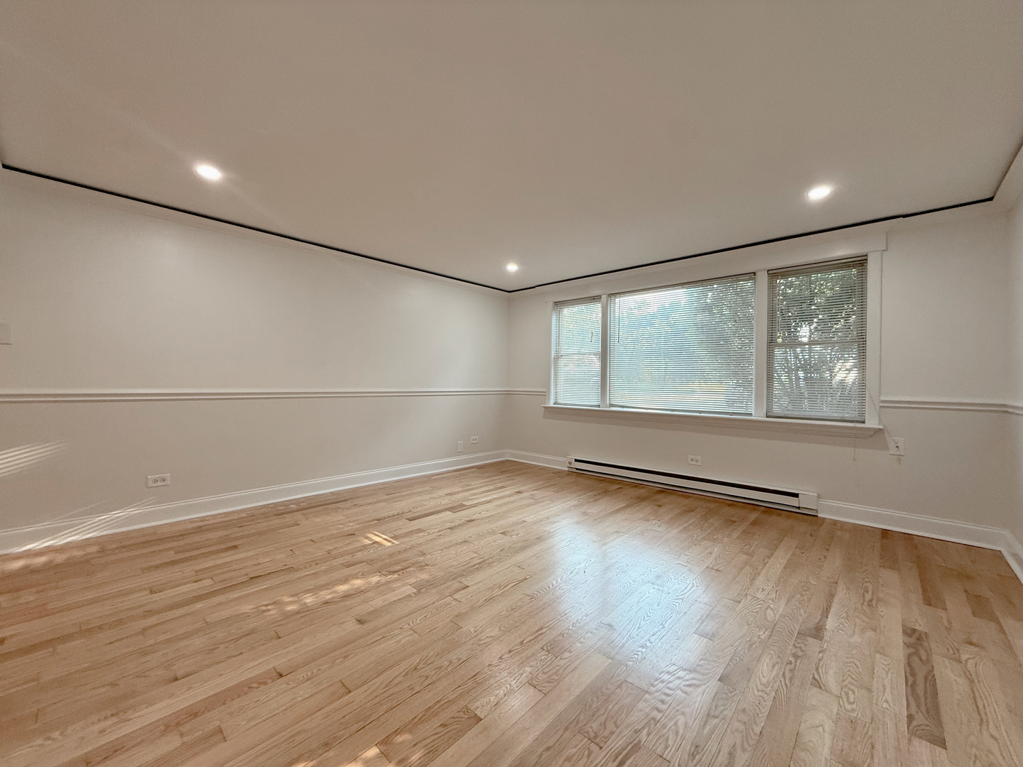 5037 N East River Road 1B