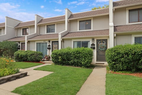 Photo of 539 Quail Creek Drive, Grayslake, IL 60030 (MLS # 12712432)