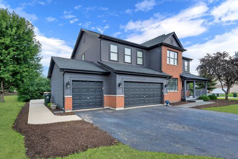 Photo of 2524 Lyman Loop, Yorkville, IL 60560 (MLS # 12454576)