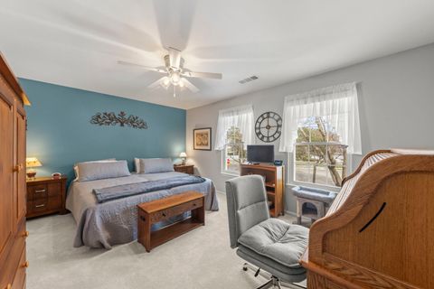 Tiny photo for 513 Green Bridge Lane #B, Prospect Heights, IL 60070 (MLS # 12593343)