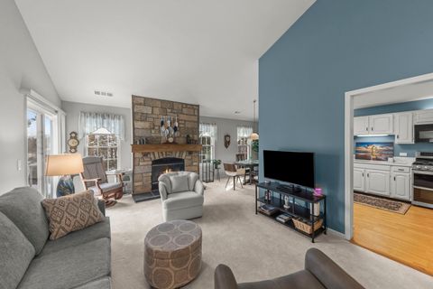 Tiny photo for 513 Green Bridge Lane #B, Prospect Heights, IL 60070 (MLS # 12593343)