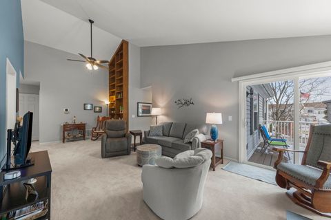 Tiny photo for 513 Green Bridge Lane #B, Prospect Heights, IL 60070 (MLS # 12593343)