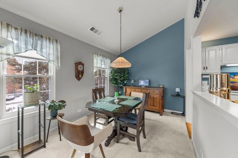 Tiny photo for 513 Green Bridge Lane #B, Prospect Heights, IL 60070 (MLS # 12593343)