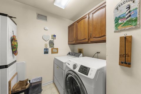 Tiny photo for 513 Green Bridge Lane #B, Prospect Heights, IL 60070 (MLS # 12593343)