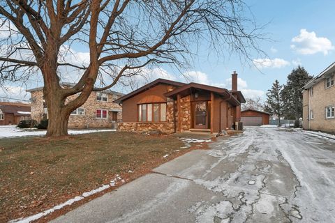 7605 Banks Street Justice IL 60458