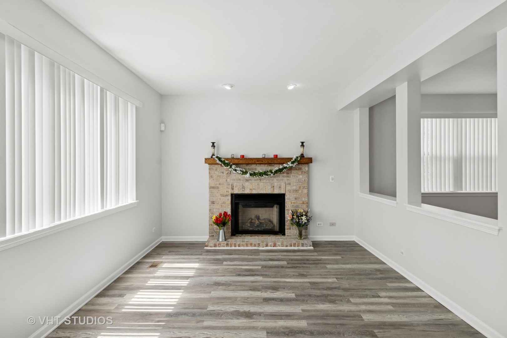 667 W Jonathan Drive