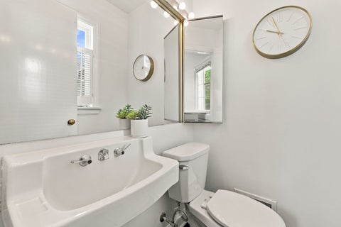 Tiny photo for 2111 Lincolnwood Drive, Evanston, IL 60201 (MLS # 12791614)
