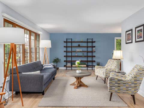 Tiny photo for 16W660 89th Place, Willowbrook, IL 60527 (MLS # 12646441)
