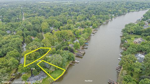 Tiny photo for 2108 Beach Drive, Fox River Grove, IL 60021 (MLS # 12461882)