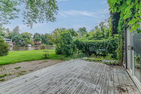 Tiny photo for 2108 Beach Drive, Fox River Grove, IL 60021 (MLS # 12461882)
