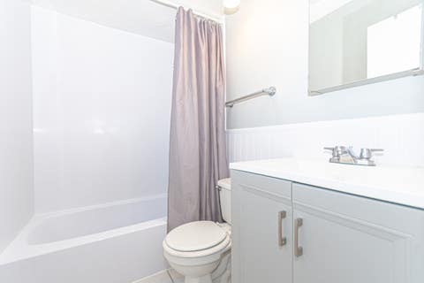 Tiny photo for 5950 N Kenmore Avenue #208, Chicago, IL 60660 (MLS # 12695453)