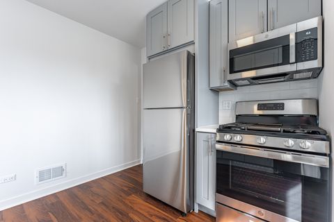 Tiny photo for 4313 Elm Avenue, Lyons, IL 60534 (MLS # 12513547)