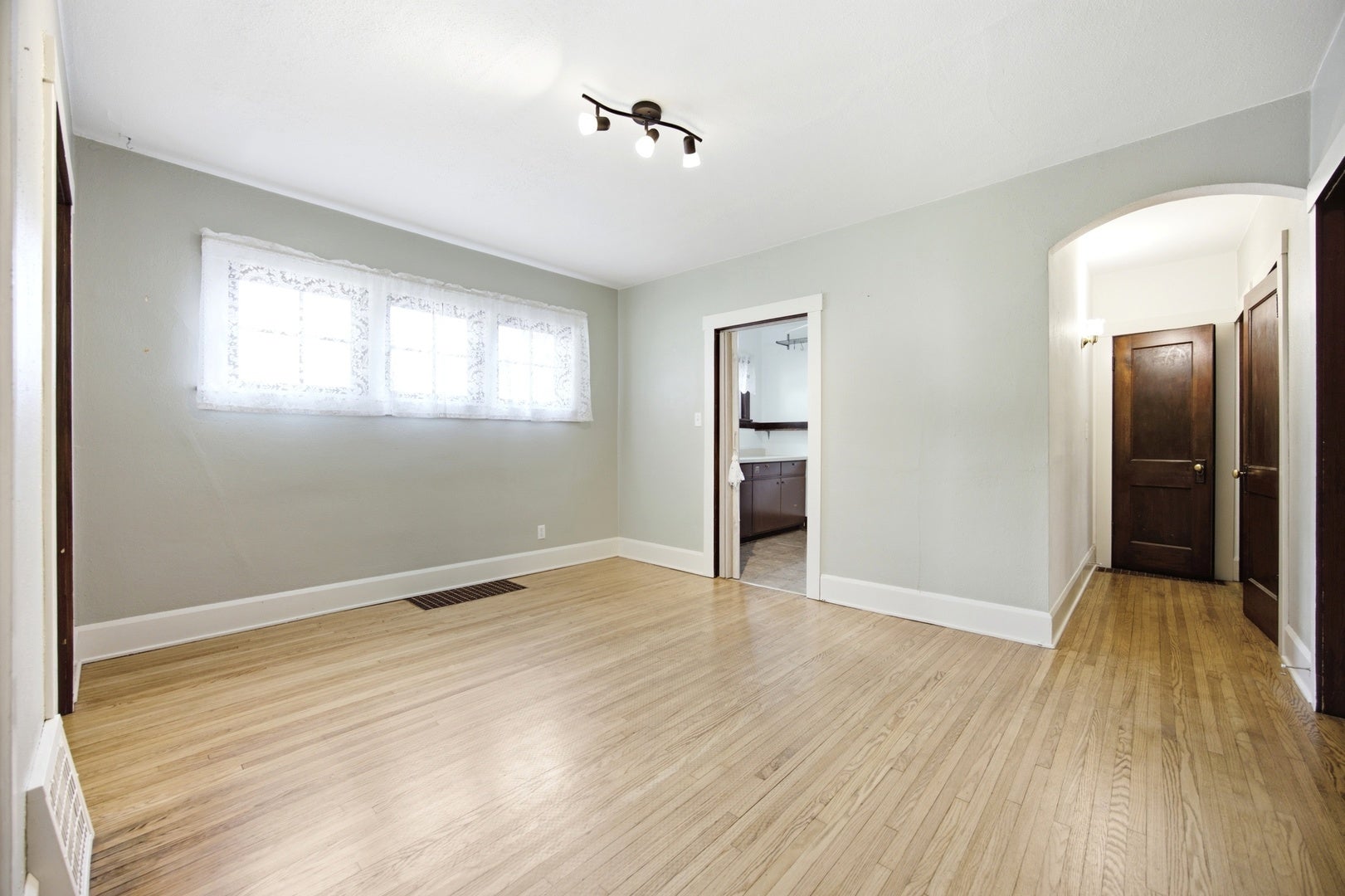1725 Dave Court