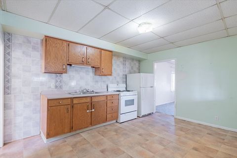 Tiny photo for 713 N George Street, Clinton, IL 61727 (MLS # 12523184)