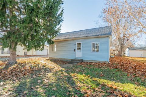 Tiny photo for 713 N George Street, Clinton, IL 61727 (MLS # 12523184)