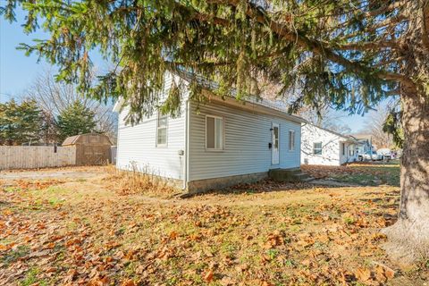 Tiny photo for 713 N George Street, Clinton, IL 61727 (MLS # 12523184)