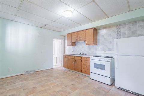 Tiny photo for 713 N George Street, Clinton, IL 61727 (MLS # 12523184)