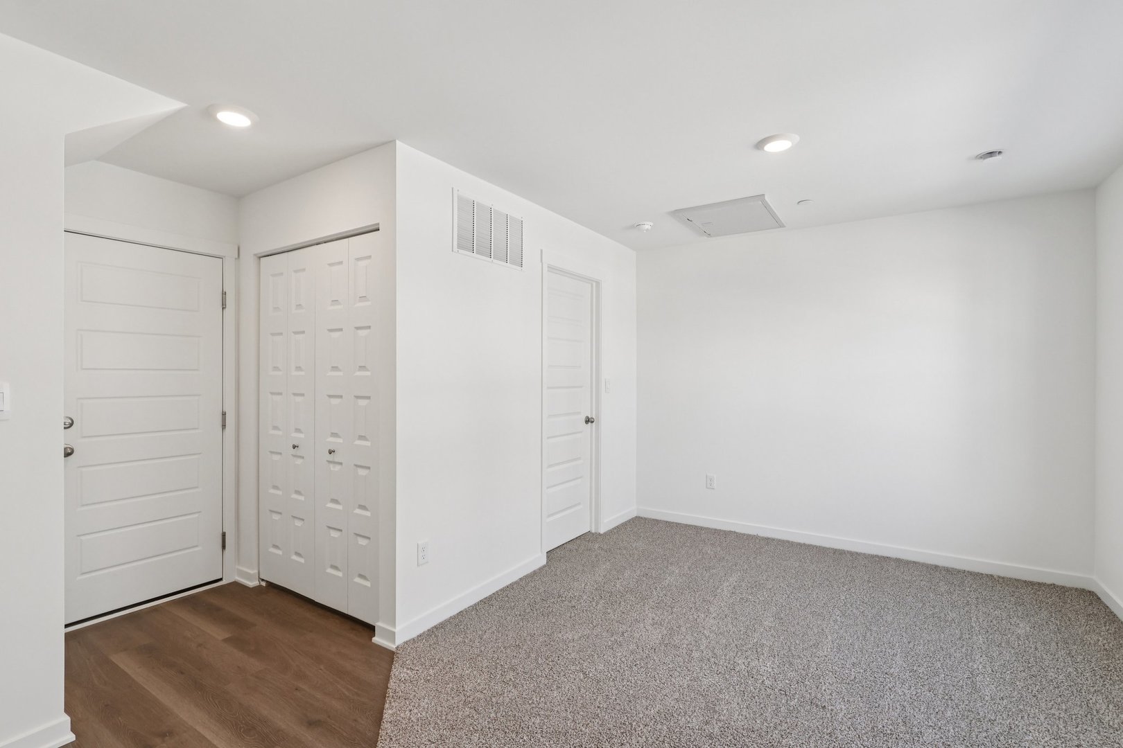 555 Yosemite Way