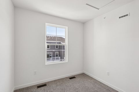 Tiny photo for 555 Yosemite Way, Mundelein, IL 60060 (MLS # 12621165)