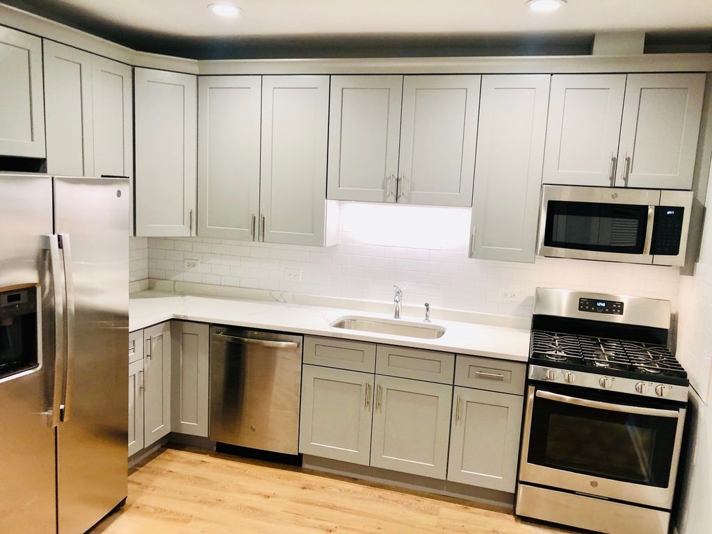 1450 W TAYLOR Street 2