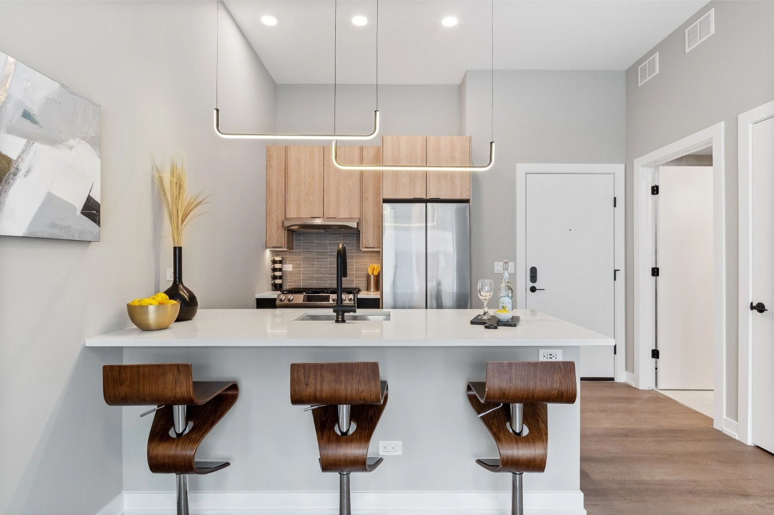 3217 N Clark Street 202