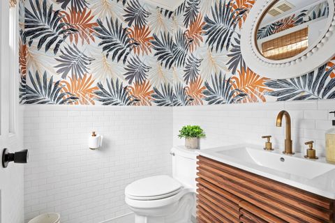 Tiny photo for 369 Hawthorne Boulevard, Glen Ellyn, IL 60137 (MLS # 12608086)