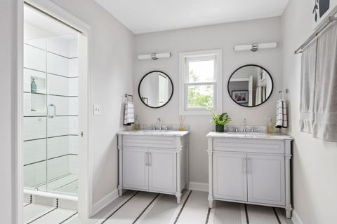 Tiny photo for 369 Hawthorne Boulevard, Glen Ellyn, IL 60137 (MLS # 12608086)