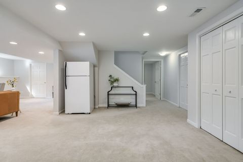 Tiny photo for 369 Hawthorne Boulevard, Glen Ellyn, IL 60137 (MLS # 12608086)