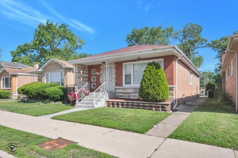 Tiny photo for 2344 E 83rd Street, Chicago, IL 60617 (MLS # 12679763)
