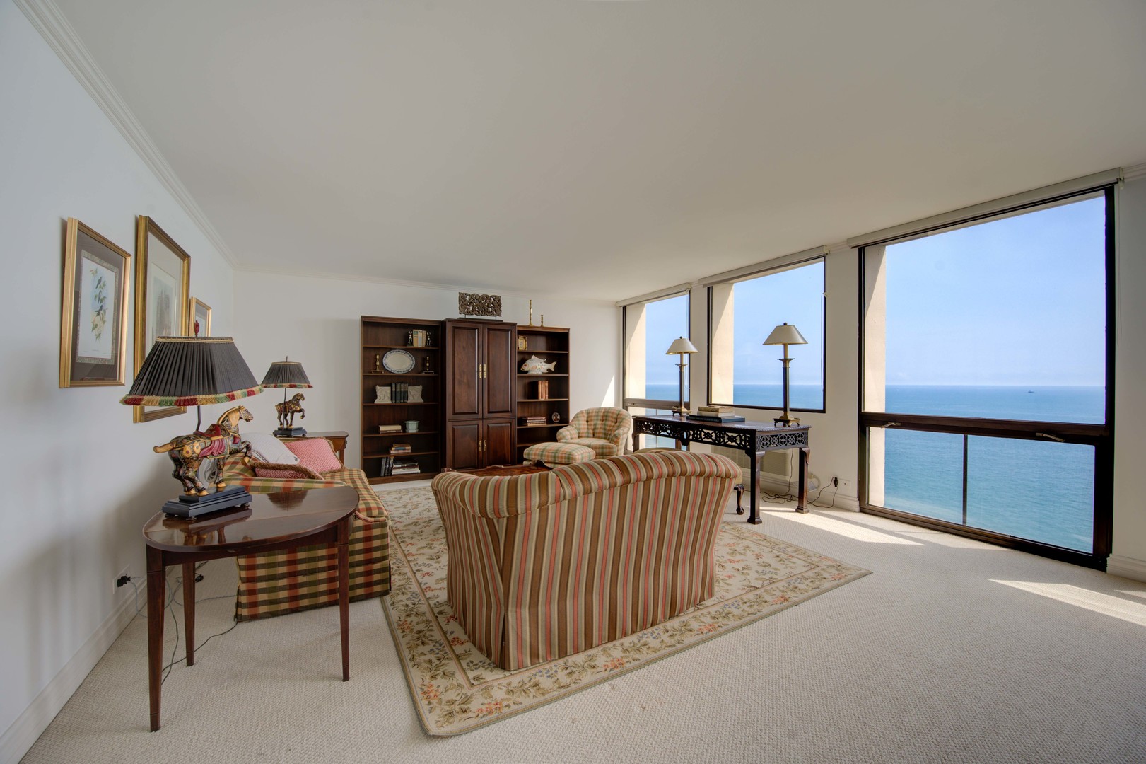 1240 N Lake Shore Drive 28A